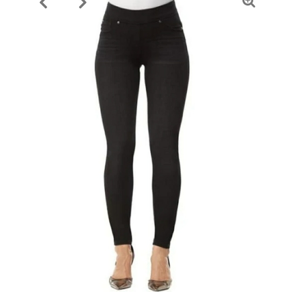 Brand New Nygard Luxe Denim Slims - Picture 14 of 16